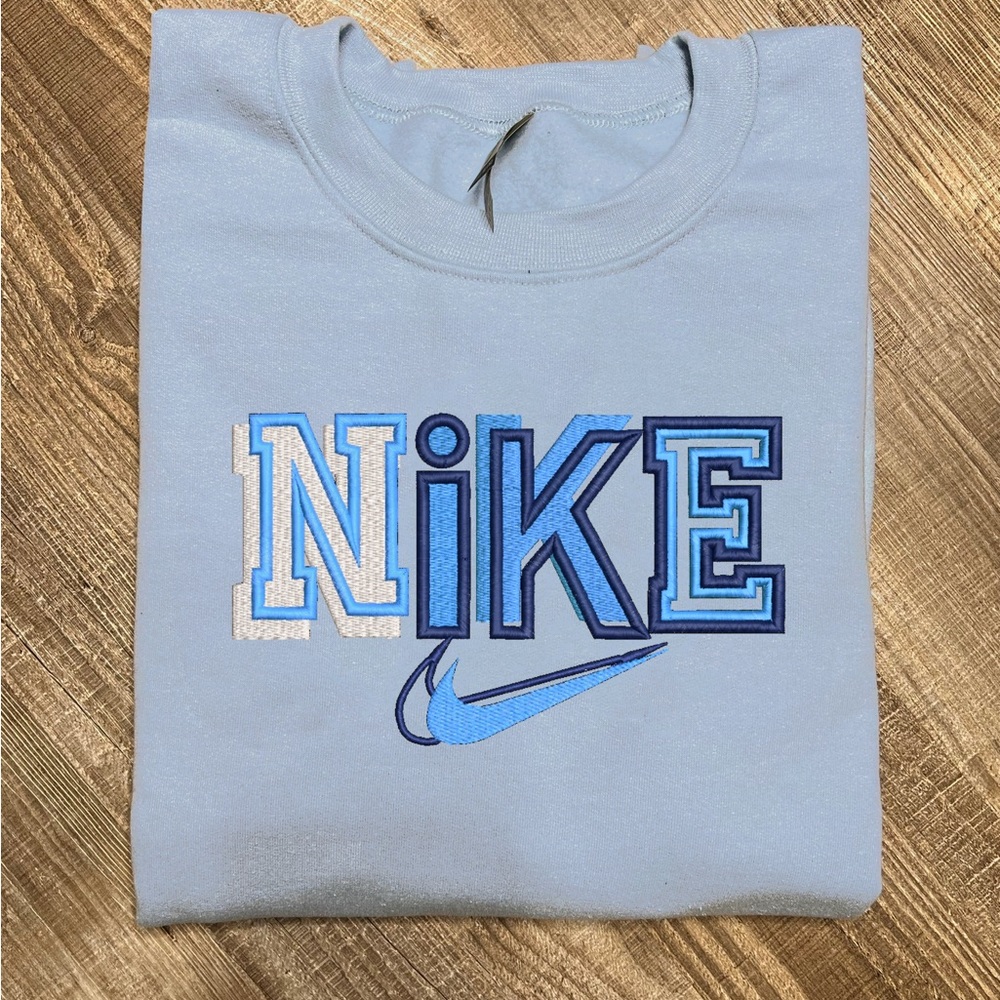 Blue abstract Nike embroidered crewneck